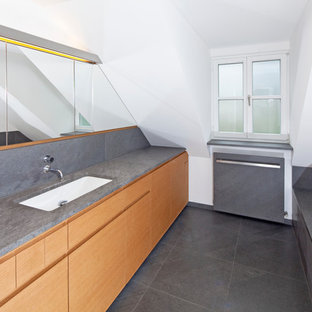 Modernes Badezimmer in München