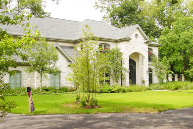 Home design - traditional home design idea in Houston