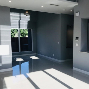 Grey House II (2019)