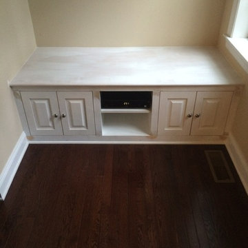 Hatch sitting bench