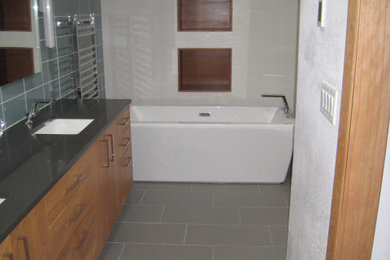 Inspiration for a 1950s bathroom remodel in Albuquerque