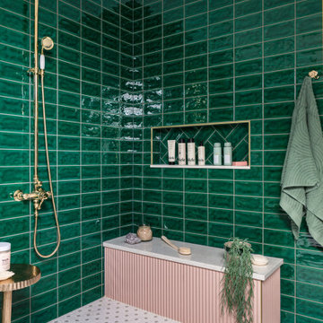 Green + Pink Bath