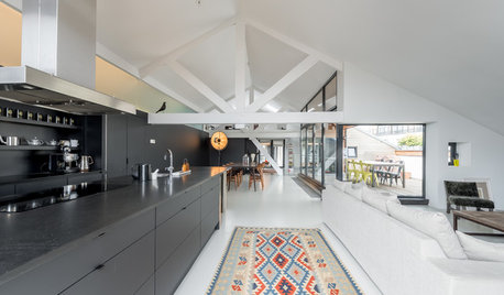 Visite Privée : Un loft belge guidé par la lumière