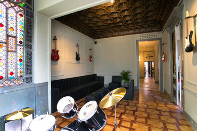 Elegant dining room photo in Barcelona