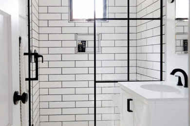 Bathroom - bathroom idea in Los Angeles