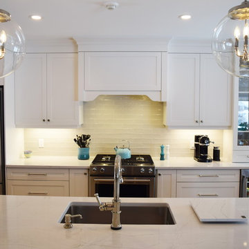 Transitional Kitchen in Ottawa, Ontario