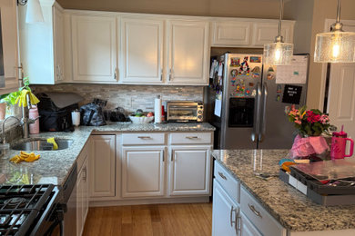 Example of a kitchen design in Boston