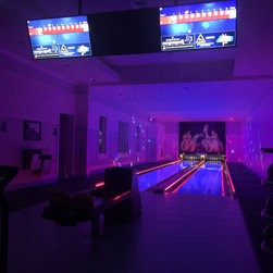 Southern Pine Bowling Alley - Glowing Lanes - Lifestyle And Leisure