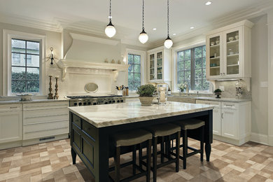 Kitchen - kitchen idea in Toronto