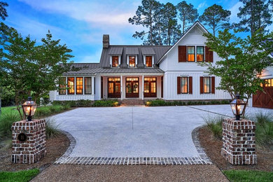 Example of an exterior home design in Austin
