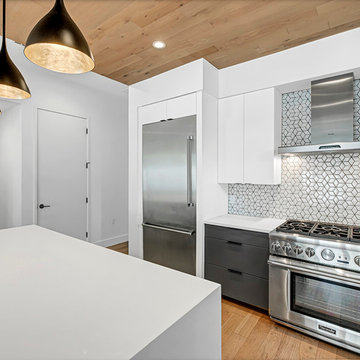 707 E Live Oak