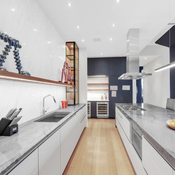 The Sky Lofts Tribeca | Centerpiece Kitchen