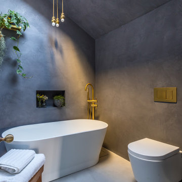 Minimalist Glamour - Bathroom