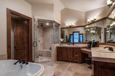 Example of an arts and crafts bathroom design in Salt Lake City