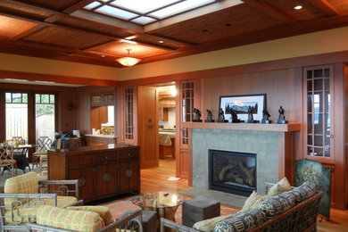 Living room - asian living room idea in San Francisco