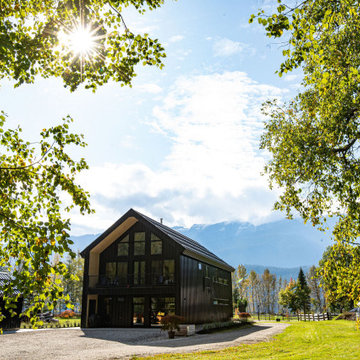 Custom Scandinavian Modern Farmhouse Vancouver