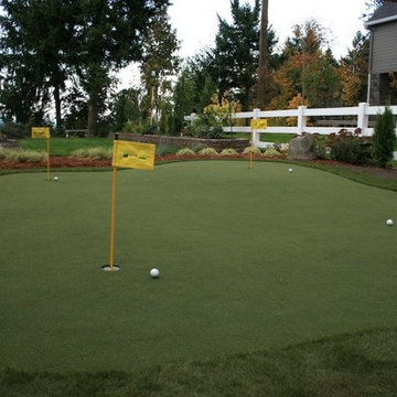 Golf and Putting Greens with Artificial Grass