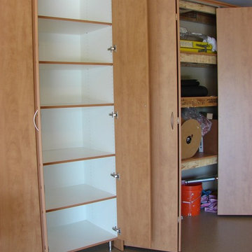Maple Melamine Garage in Mendota Heights
