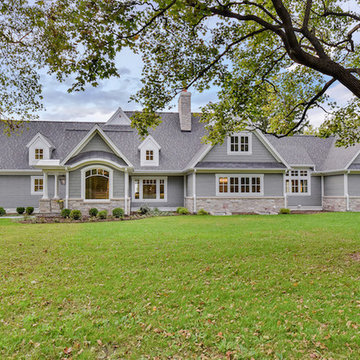 New England Country Manor in Barrington, Illinois