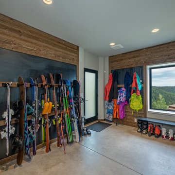 A Modern Ski Cabin