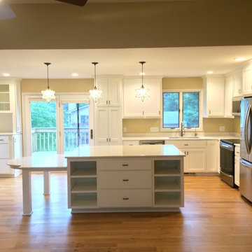 Kitchen - Mid 80's Split Entry