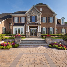 Craig & Karen - Exterior