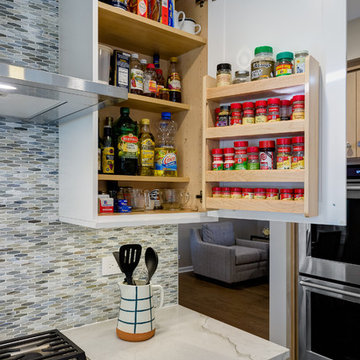 Cheerful and Organized in Deerfield