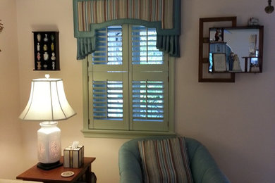 Transitional home design photo in Philadelphia
