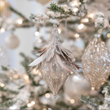 Glamorous, White Christmas Tree Decorations
