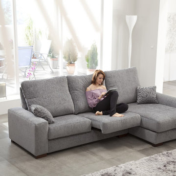 Icaro Modern Sectional Sofa by Famaliving California