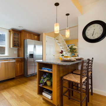 Sea Side Vacant with views of the Boston Skyline!