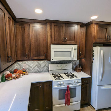 Coal Valley, IL Koch Cabinets-Rift Cut Oak Frontier and Foxhall Green 2023