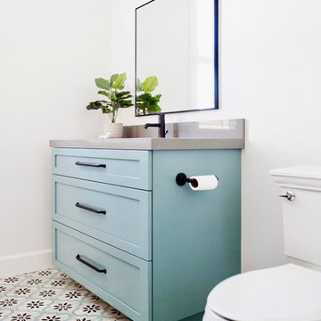 Elegant & Trendy Universal Guest Bathroom