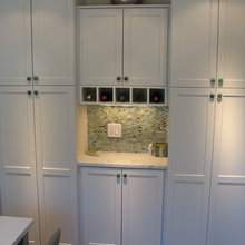 dry bar and pantry
