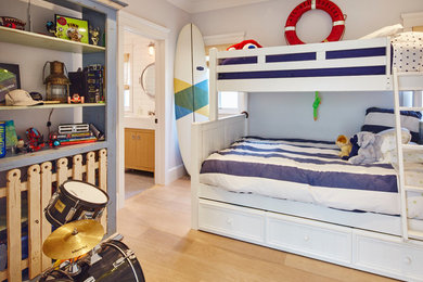 Beach style kids' room photo in Los Angeles