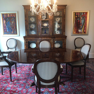 Round Traditional Mahogany Table for New York City Apartment