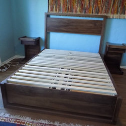King size / queen size storage bed frame - Products