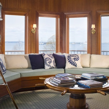 TRADITIONAL NAUTICAL OCEAN FRONT HOME