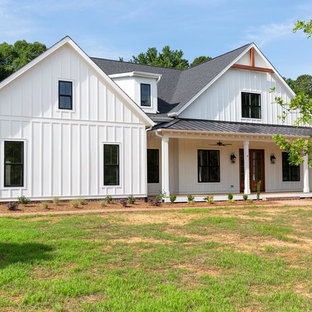 75 Beautiful White Metal Exterior Home Pictures & Ideas | Houzz