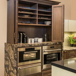 Mouser Cabinetry - Kitchen Cabinetry