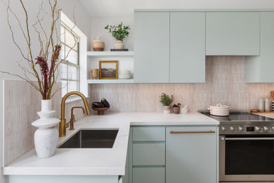 Beach style kitchen photo in San Francisco