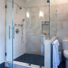 Laundry/2nd Bathroom