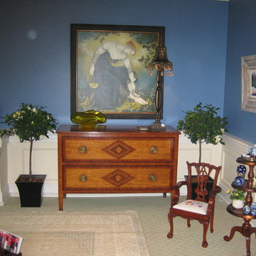 Artwork that Complements Perfectly the Mood of the Room.