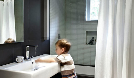 Comment sécuriser une salle de bains pour les enfants ?