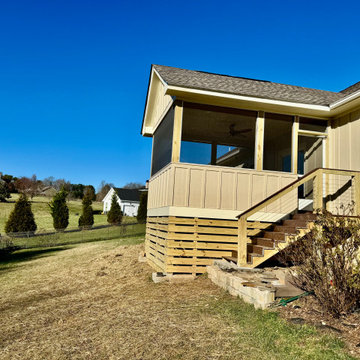 Screened in Porch