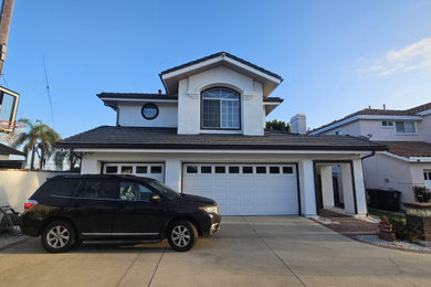 Example of a classic home design design in Orange County