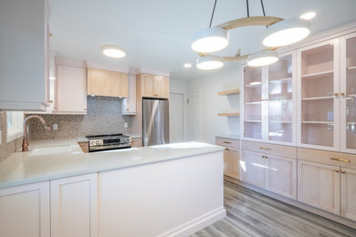 Example of a minimalist kitchen design in Salt Lake City