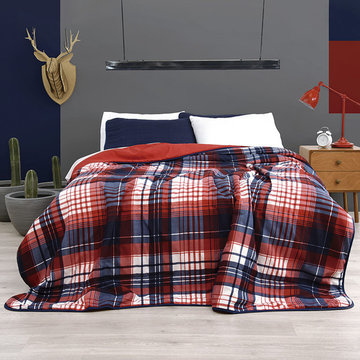 DORM ROOM