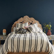 guest bedding