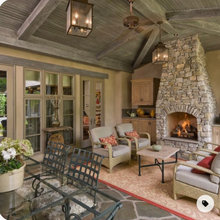 pools & outdoor space
